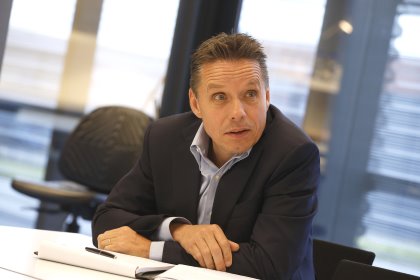 “At Pas Reform we focus on reducing the hatch window, but for customers who want it, a post-hatch feeding solution fits our total solutions approach”- Bouke Hamminga, Director International Sales and Business Development at Pas Reform. Photo: Hans Prinsen “At Pas Reform we focus on reducing the hatch window, but for customers who want it, a post-hatch feeding solution fits our total solutions approach”- Bouke Hamminga, Director International Sales and Business Development at Pas Reform. Photo: Hans Prinsen
