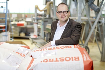 Markus Dedl: ''Our industry tends to follow the wrong labeling methods. If you state on a label that your poultry meat is produced without the use of antibiotics, at the same time you imply that other poultry meat is produced with antibiotics.'' Photo: Delacon Markus Dedl: ''Our industry tends to follow the wrong labeling methods. If you state on a label that your poultry meat is produced without the use of antibiotics, at the same time you imply that other poultry meat is produced with antibiotics.'' Photo: Delacon