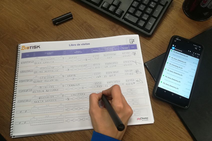 A digital pen and a smartphone can be used with a visitors book for an easy solution to generate useful on-farm information. Photo: Carlos Piñeiro