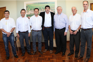 From left to right: Francismar Sanches   Hatchery & Breeder Manager; Silvério Constantino   Director-Secretary; Eng. Marcelo Rodrigues   Chief Engineer; Antonio Geraldo Da Silva   Sales Manager Petersime do Brasil Ltda.; Valter Pitol   Director-President; Emilio Gonçalves Mori   Director Vice-President and Irineu Dantes Peron   Production Manager