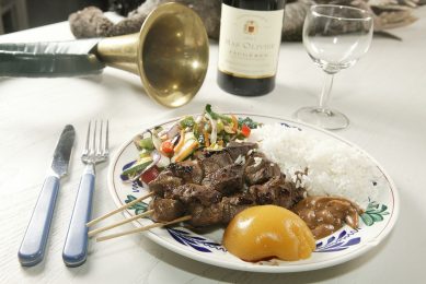 According to a consumer survey in 2019, 63% of Korean consumers prefer to purchase whole fresh chicken compared to 37% who prefer processed chicken products. Photo: Koos Groenewold