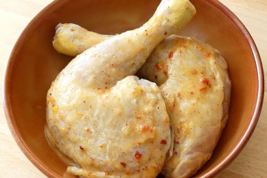 It is estimated that 84% of Campylobacter cases in New Zealand could be attributed to a poultry source. Photo: Safran7