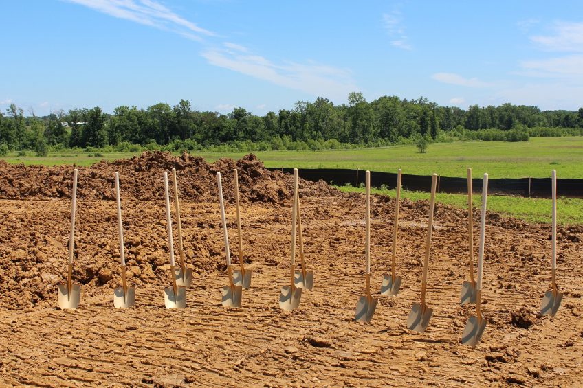 Planning granted for 3 poultry projects despite protests. Photo: Pixabay