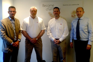 From left to right: André van Rij (Petersime Area Sales Manager), Dave Juenger (Cobb Director of Global Support Services), Ben Green (Cobb Director of Hatcheries), and Michel De Clercq (Petersime Managing Director), at the signing of the contract at the Petersime headquarters