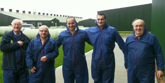 Hungarian poultry integrators tour Norfolk farm
