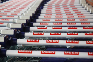 Dutch supermarket Deen concedes to poultry welfarists