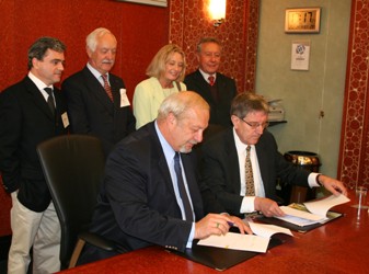IPC and FAO sign MOU