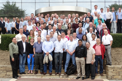 Hubbard and Novogen exchange knowledge