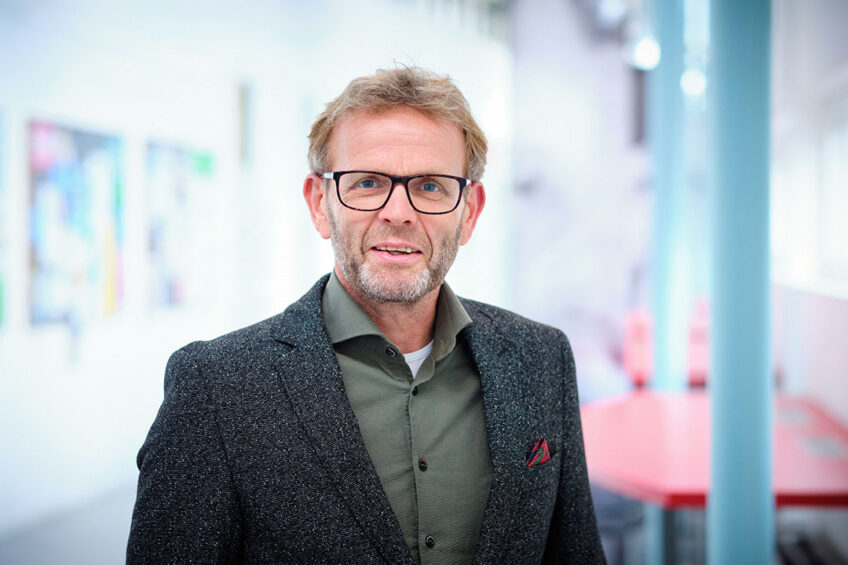 Rick van Emous is a senior researcher at Wageningen University in the Netherlands, specialising in broiler breeder projects.