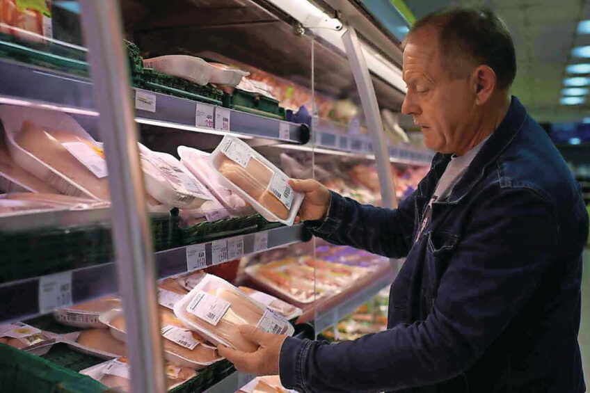 Disruptions due to the disruptions in the Midle East have driven up fertiliser prices. This is expected to increase feed costs, and given that feed accounts for the majority of poultry production costs, this is likely to have considerable downstream effects. Image created with the help of AI (Reve)